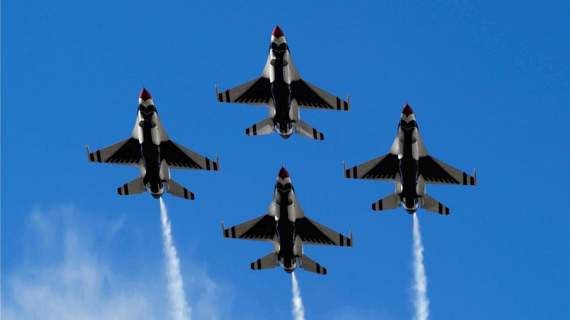 九游下载安装-“战术创新：联盟最新的花式打法揭秘”，英雄联盟战术术语