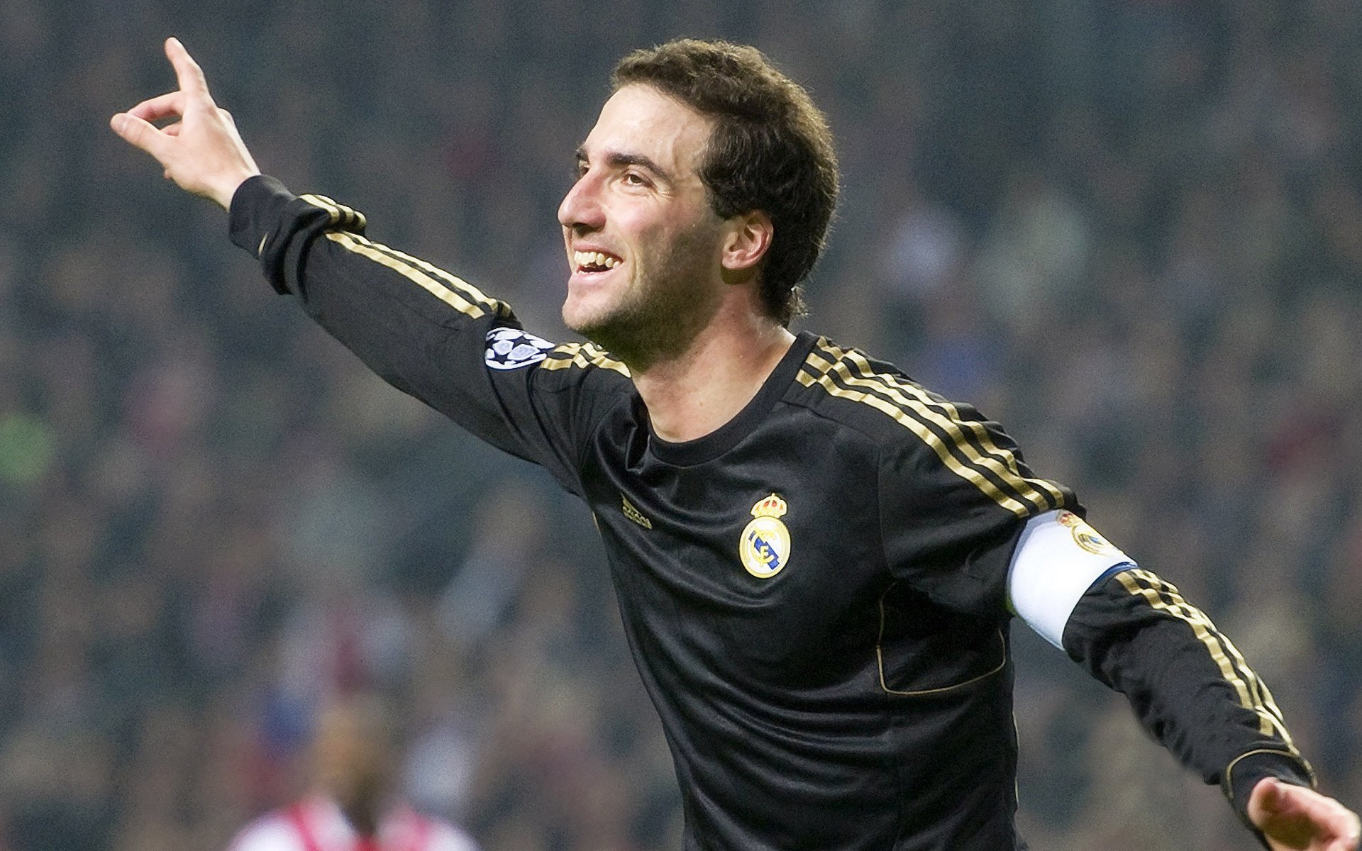 九游网页版官网入口-英超：热刺3-2险胜莱斯特城，孙兴慜表现抢眼，孙兴慜热刺进球数