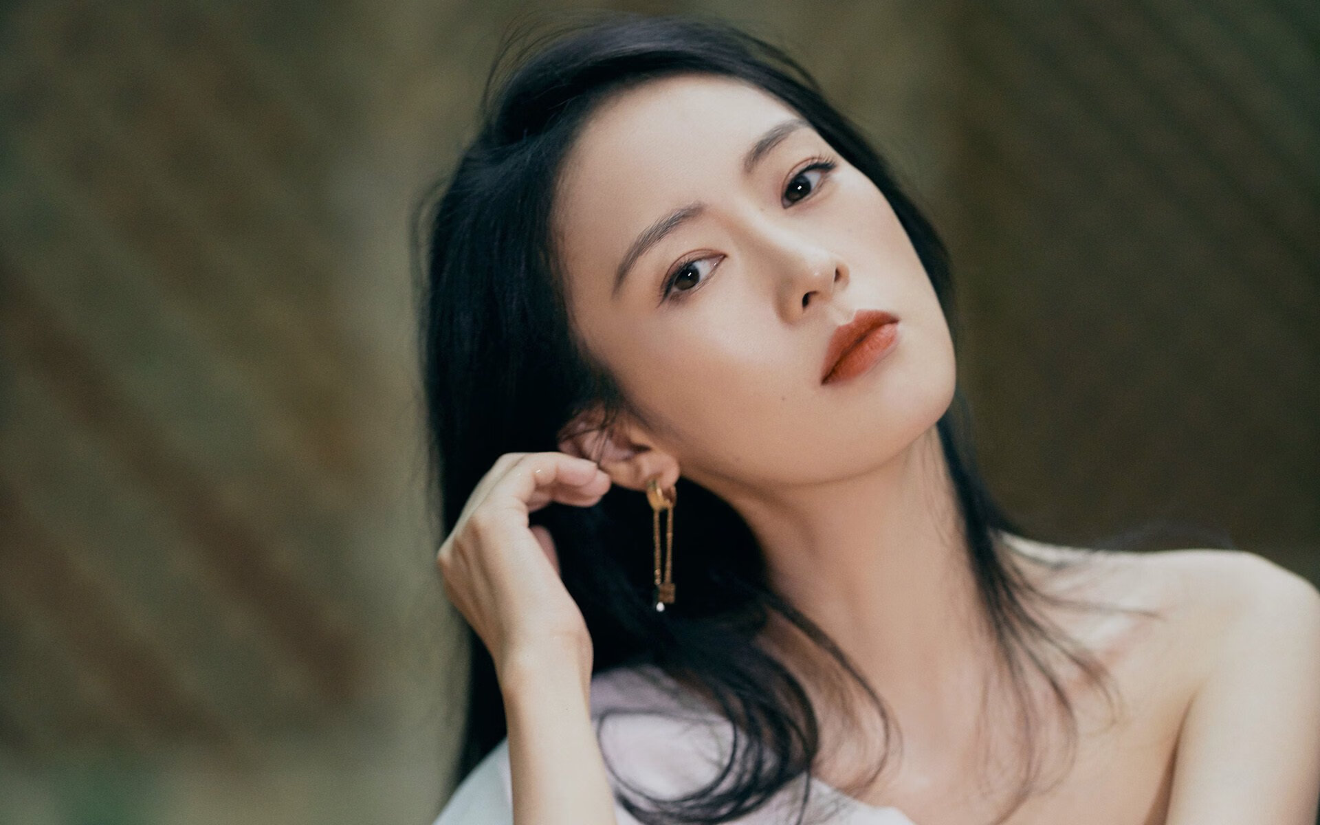 “三亿人上冰雪”政策持续推进,冰雪运动参与人数不断增加