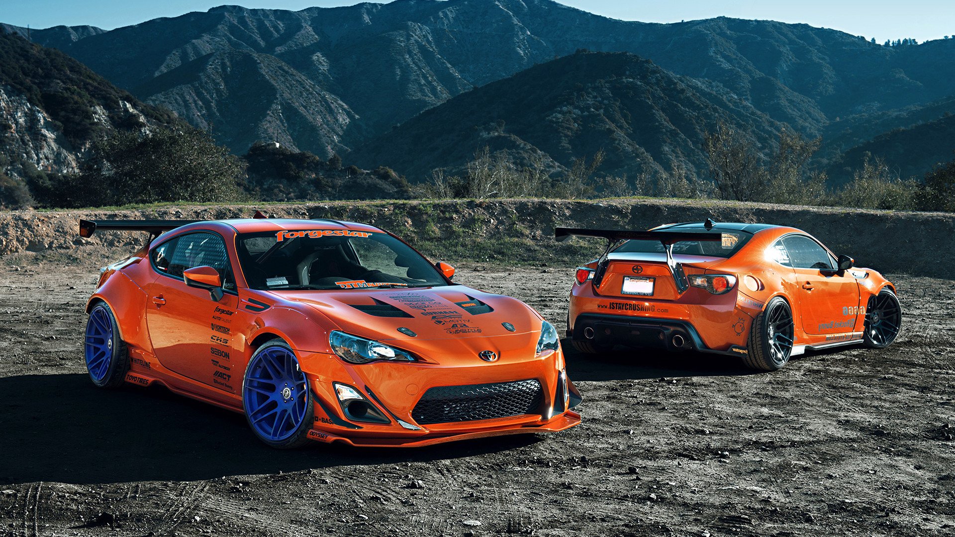 九游jiuyou-掘金赛后集体观看比赛录像检讨表现，掘金队回放